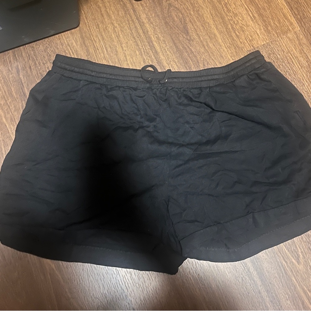 Black forever 21 shorts ☀️